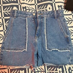 Zara Frayed Hem denim shorts